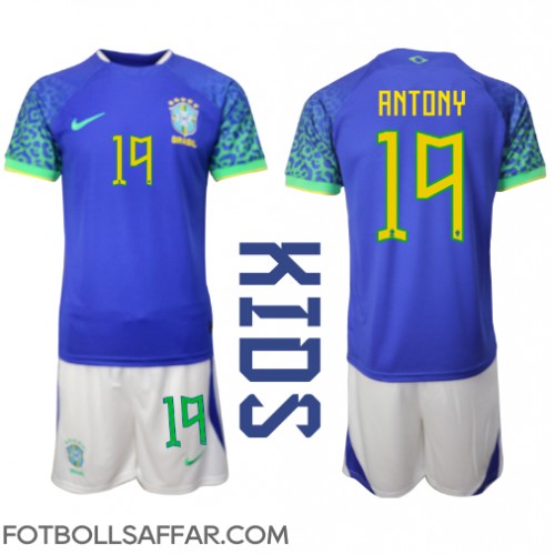 Brasilien Antony #19 Bortadräkt Barn VM 2022 Kortärmad (+ Korta byxor)